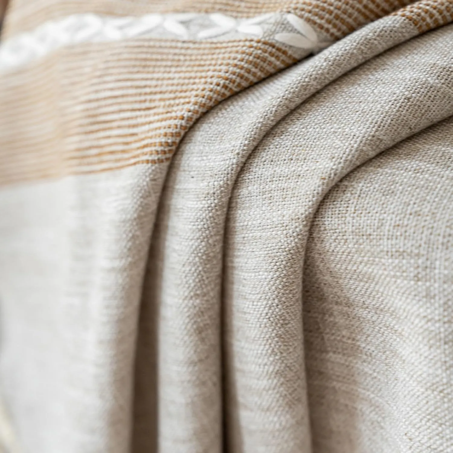SIELUNO Round Tablecloth - Stain Resistant Spillproof Polyester Tablecloth Duty Washable Fabric - for Buffet Table, Holiday Party, Dinner, Wedding-Brown Stripes-Round 54inch, FK23F32222C222K